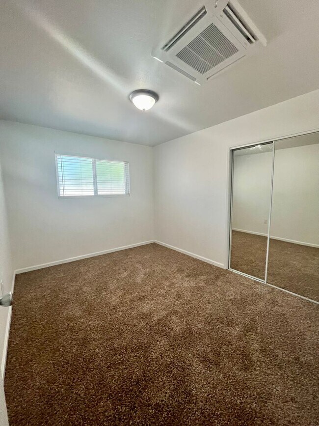 Building Photo - 3543-3545 Clairemont Mesa Blvd
