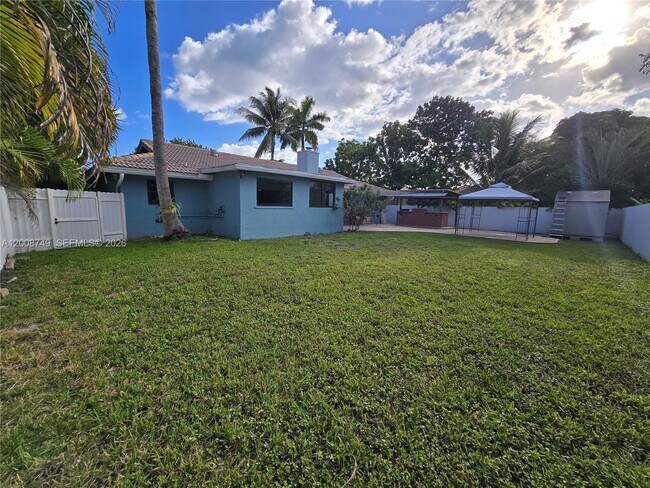 Building Photo - 11578 NW 39th Pl