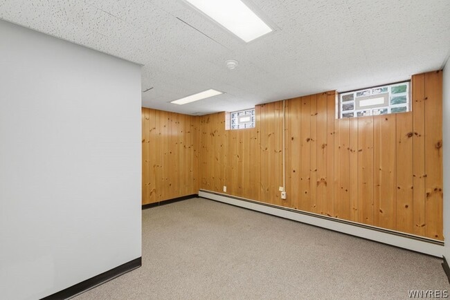 Building Photo - 57 St Johns Parkside