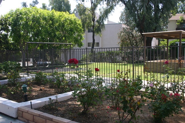 Building Photo - 5011 Stoney Creek Rd