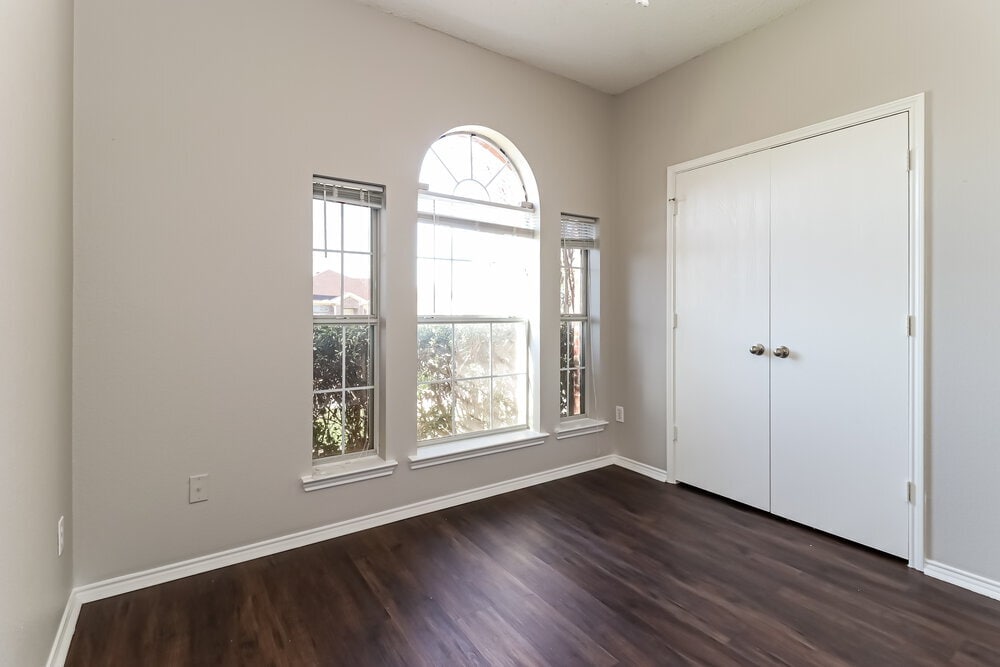 Building Photo - 6460 Downeast Dr