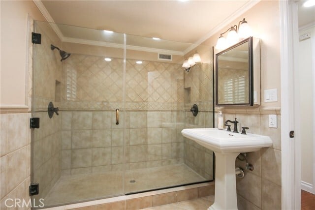 Building Photo - 6262 Heil Ave