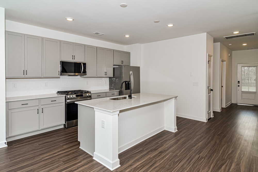 Building Photo - 249 W Millbrook Dr