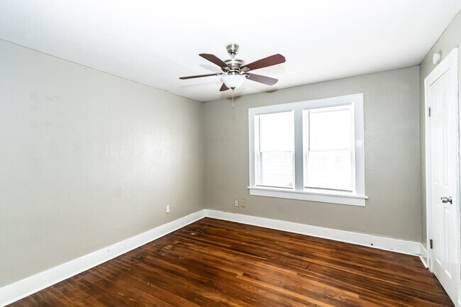 Building Photo - 2310 15th St