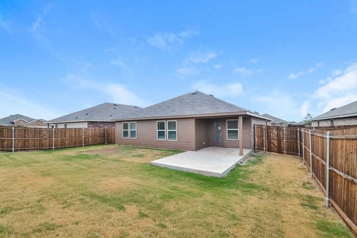 Building Photo - 904 Silver Maple Ln