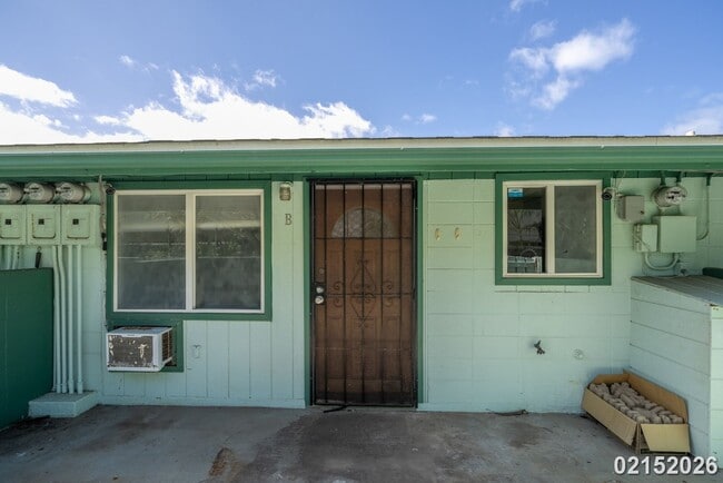 Building Photo - $2800 / 2 Bed / 1 Bath / 1 Parking IN WAIALUA