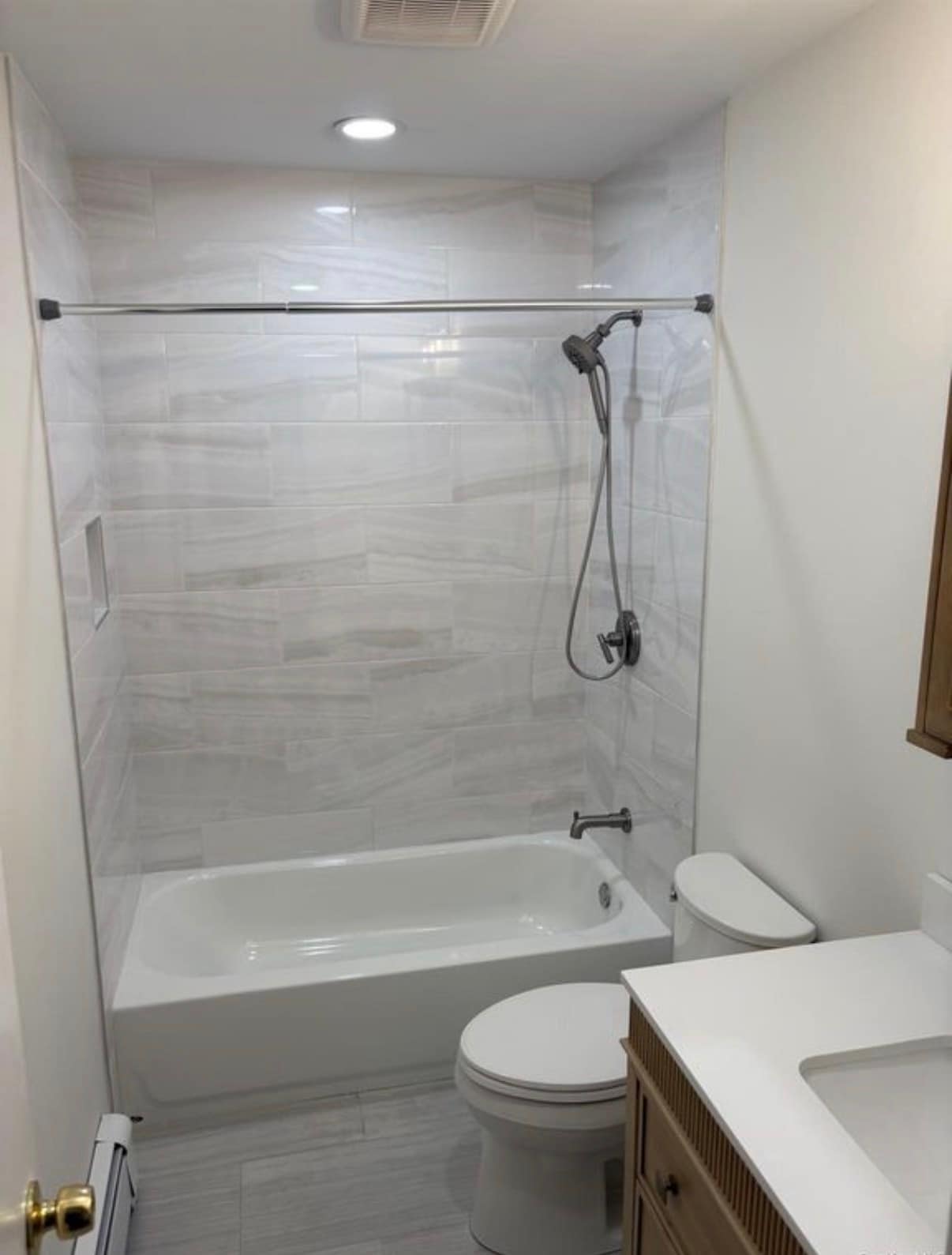 Building Photo - 160 McKay Rd