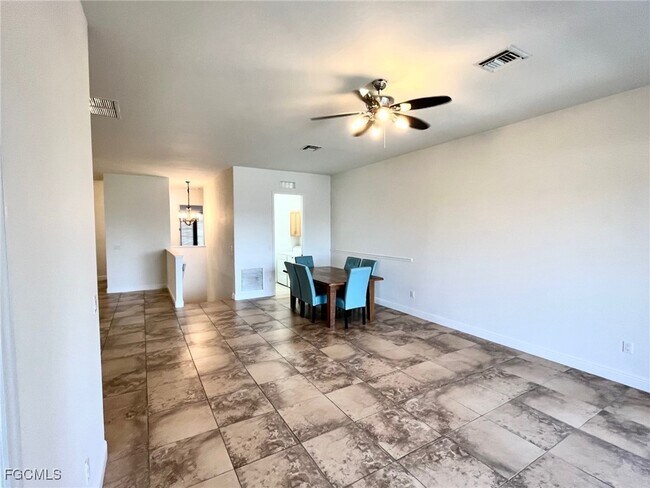 Building Photo - 4820 SW 17th Pl