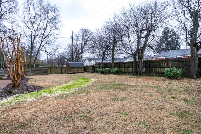 Building Photo - 308 Highland Ave