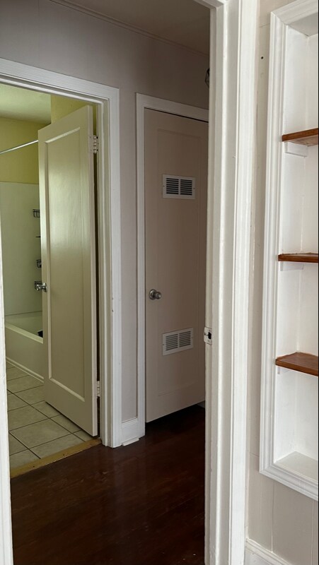 Building Photo - 111 S Audubon Dr