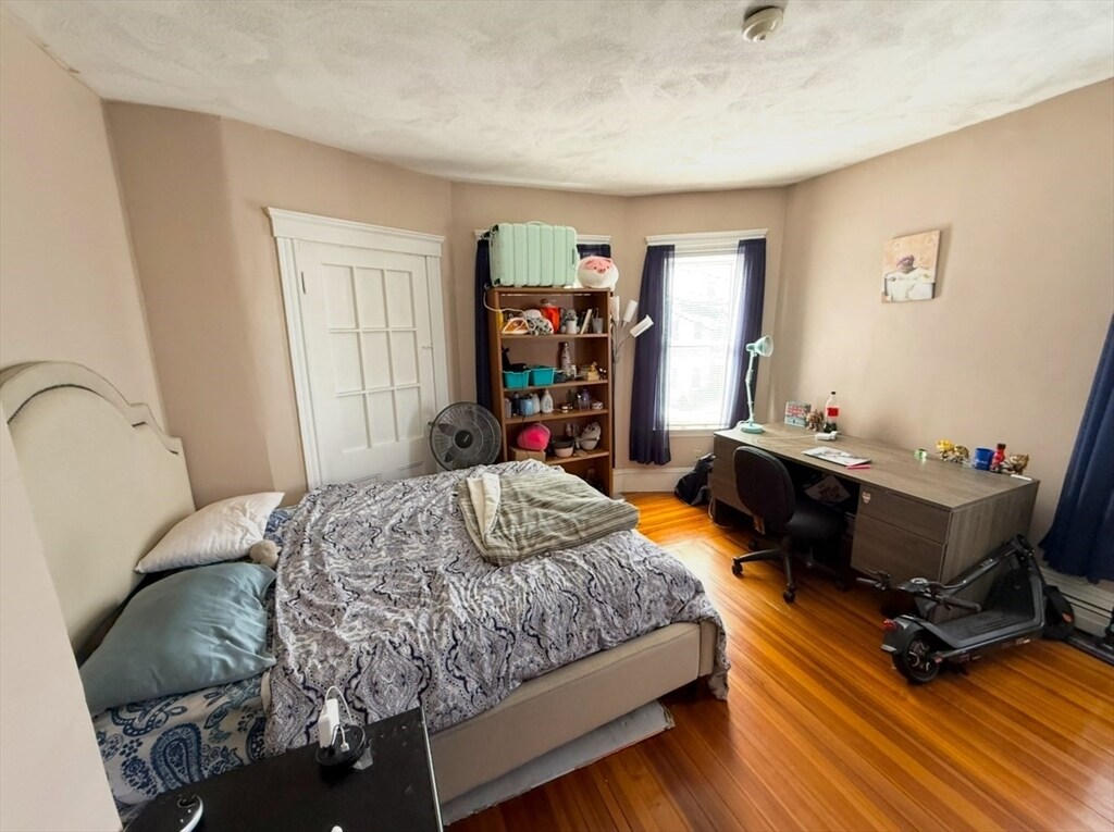 Building Photo - 49 Conwell Ave