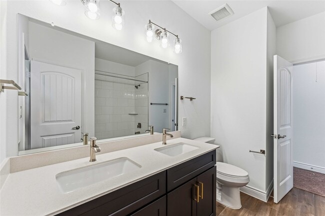 Building Photo - 3710 Highcliffe Dr