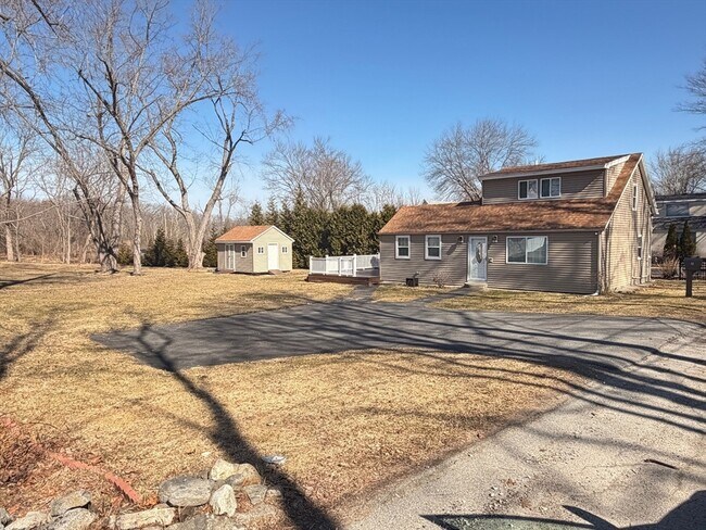 Building Photo - 7 Southbridge St Ct