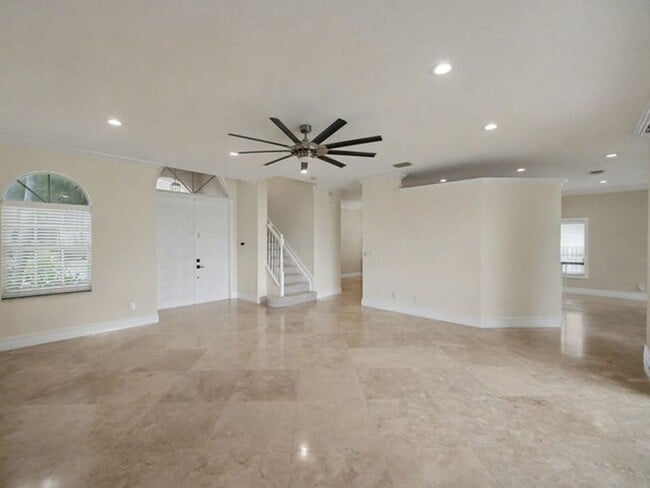 Building Photo - 5884 NW 49th Ln