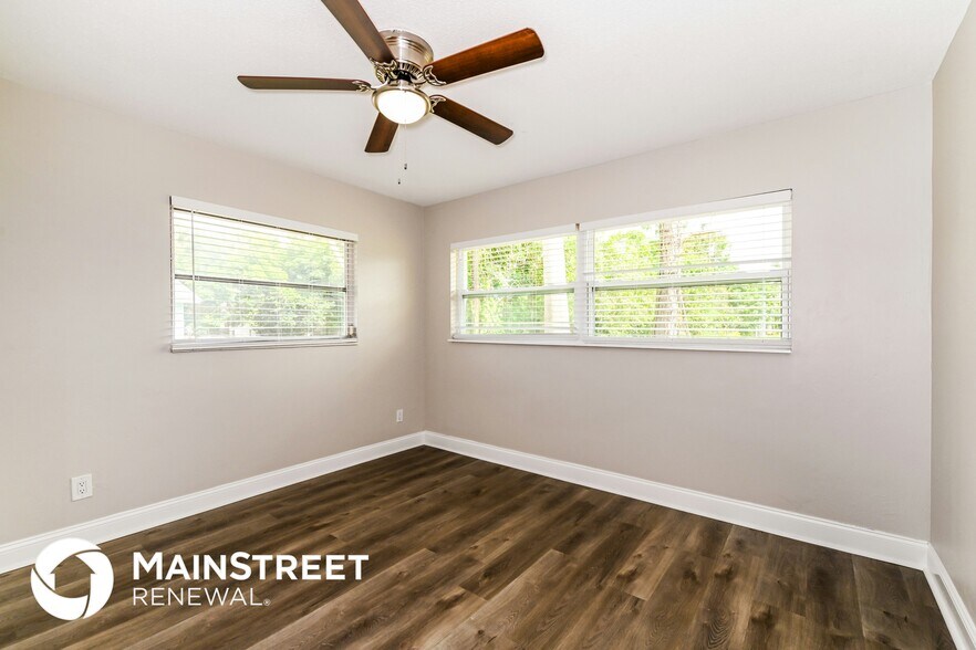 Building Photo - 907 East 3rd Street