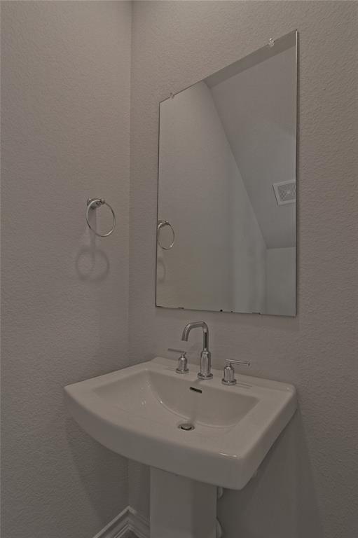 Building Photo - 147 Breccia Trl