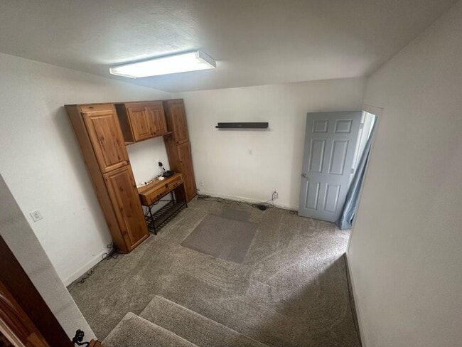 Building Photo - Beautiful home in great location