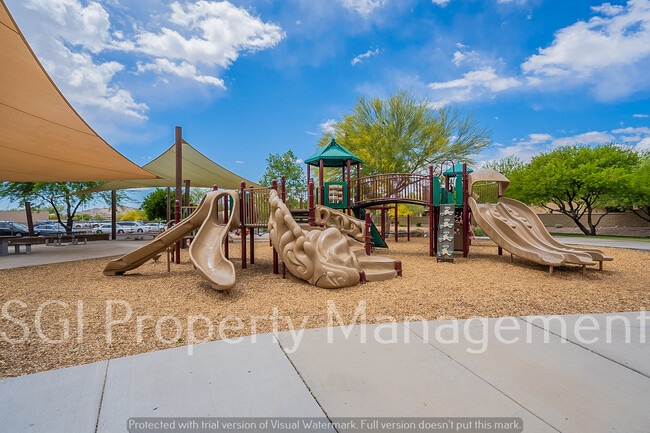 Building Photo - 39531 N White Tail Ln