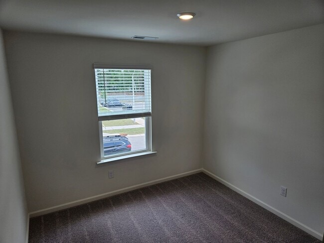 Building Photo - New Construction! Stunning 3Br 2.5Ba in Ri...
