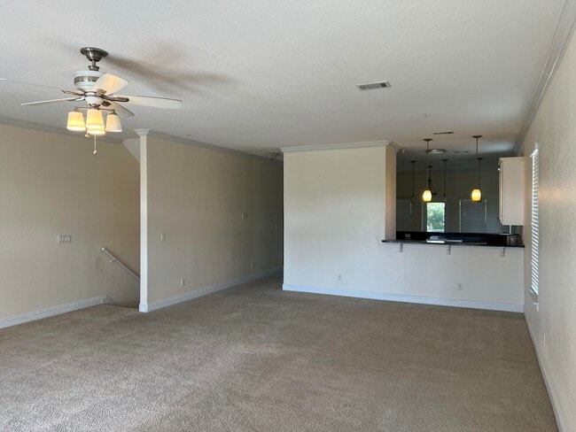 Building Photo - 118 Spires Ln