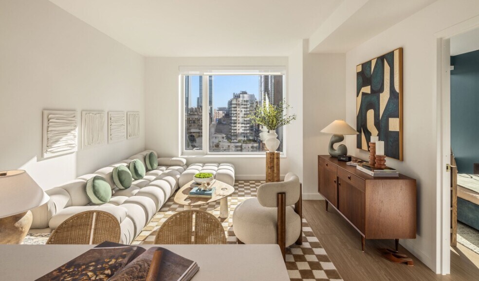 Primary Photo - 550 Tenth Avenue