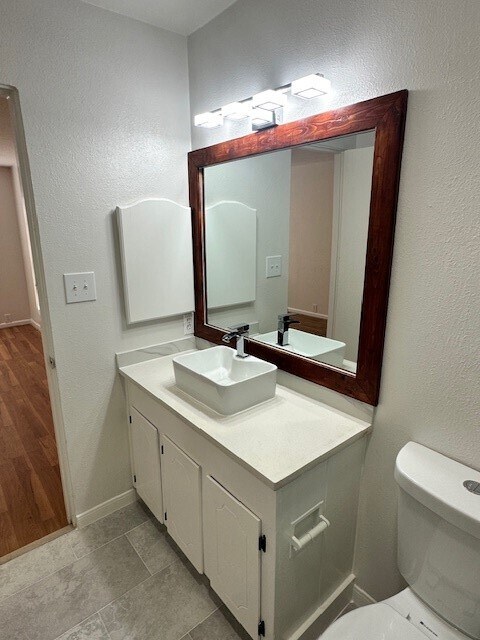 Building Photo - 4252 Belle Park Dr