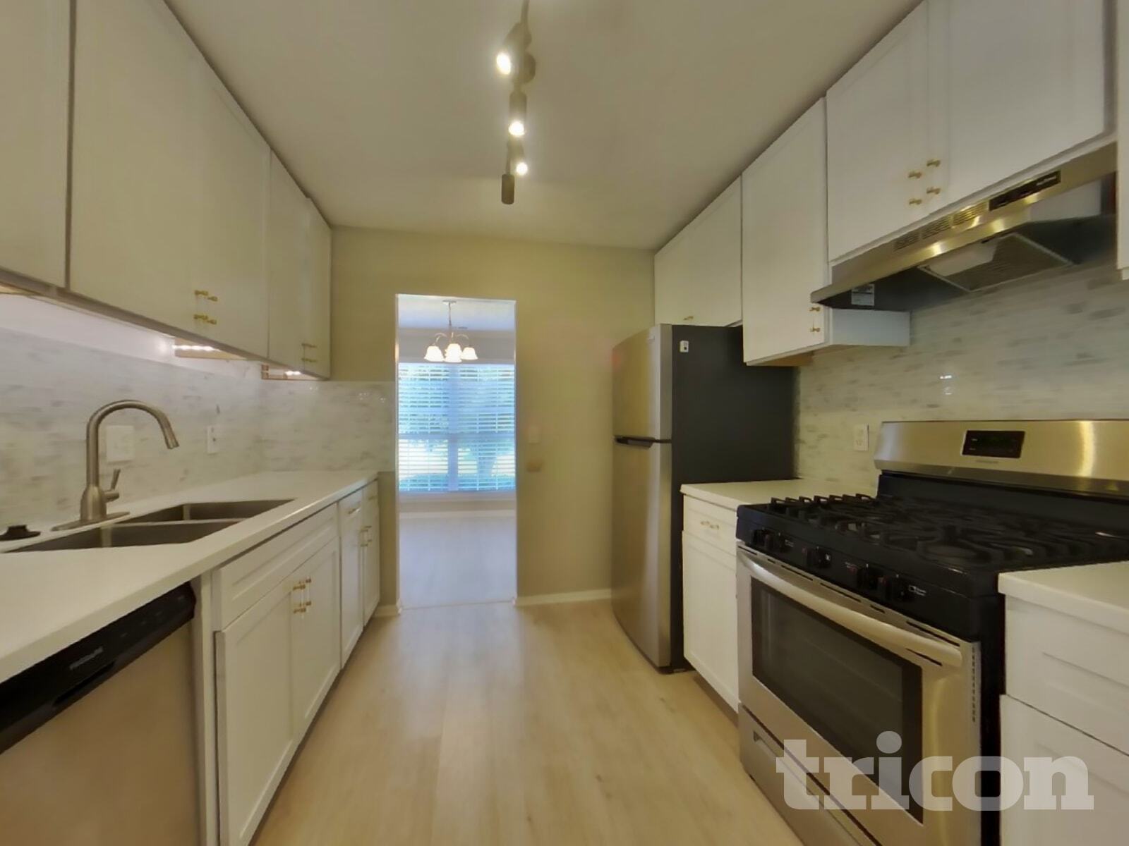 Building Photo - 1951 Hidden Valley Dr SW