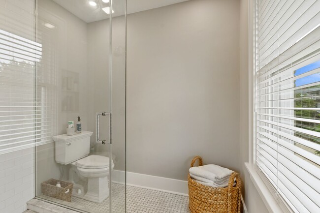 Building Photo - US OPEN PITTSBURGH RENTAL- 3 B 2.1 BATH AS...