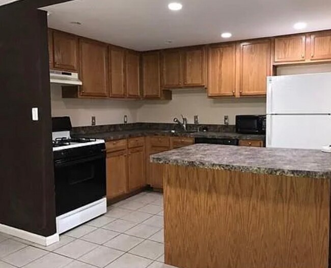 Building Photo - 23 McCormick Terrace