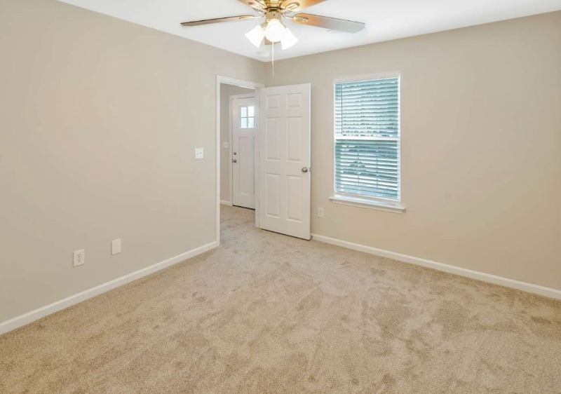 Building Photo - 236 Pangle Dr