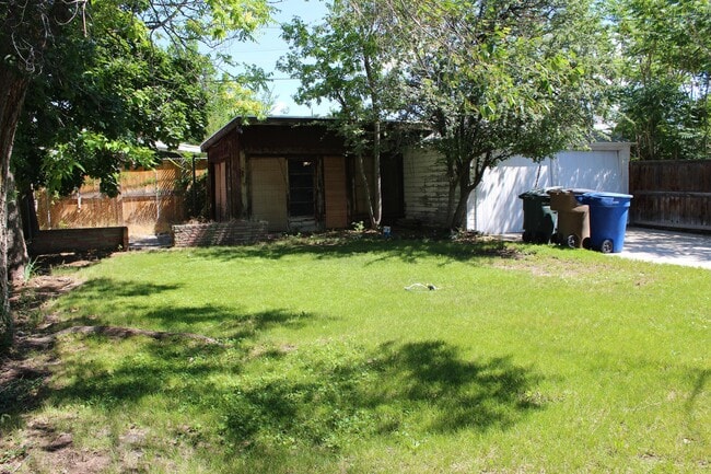 Building Photo - 1663 Blaine Ave