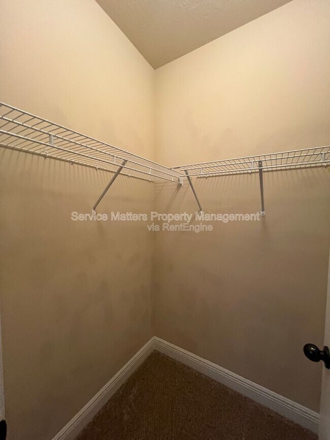 Building Photo - 5951 Palermo Dr