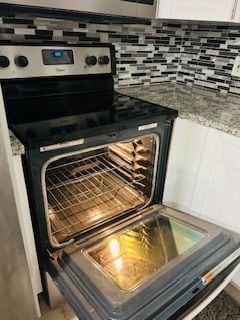 Building Photo - 107 Kent St