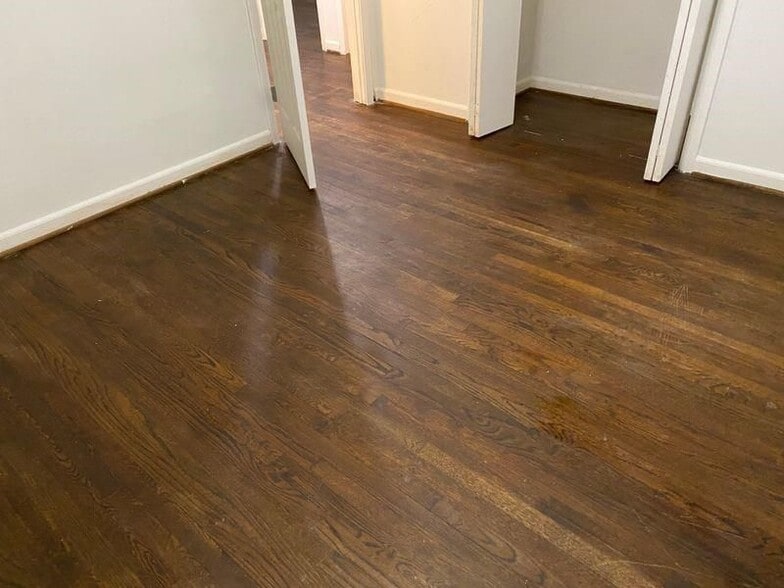 Building Photo - 1970 Wells Dr SW