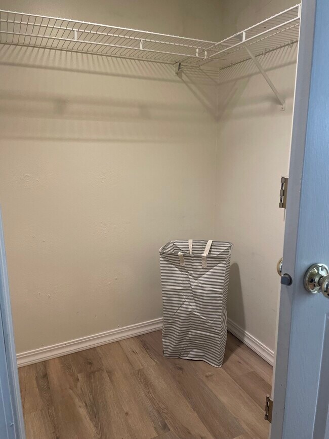 Building Photo - 1158 E 6600 S