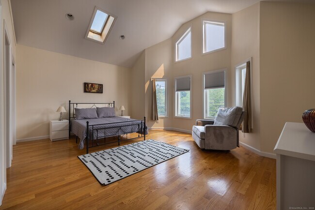 Building Photo - 916 Reef Rd