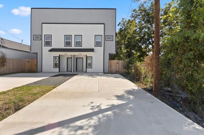 Building Photo - 7608 Easter St