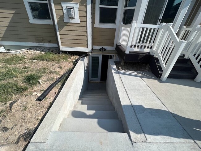 Building Photo - 7059 W Shaffer Ct
