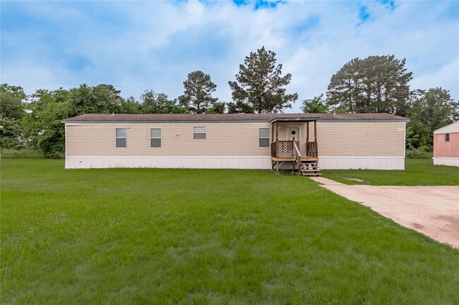 Building Photo - 1345 FM 405 Rd