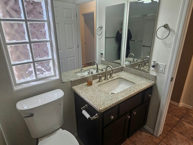 Building Photo - 2513 Maddington Dr