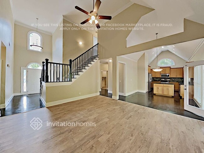 Building Photo - 14 Whitegrass Ct