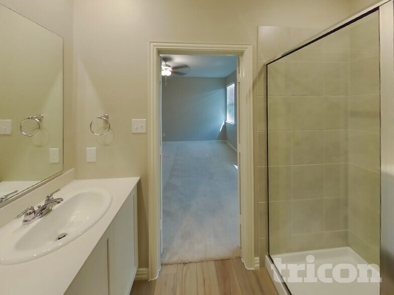 Building Photo - 448 Walpole Ct