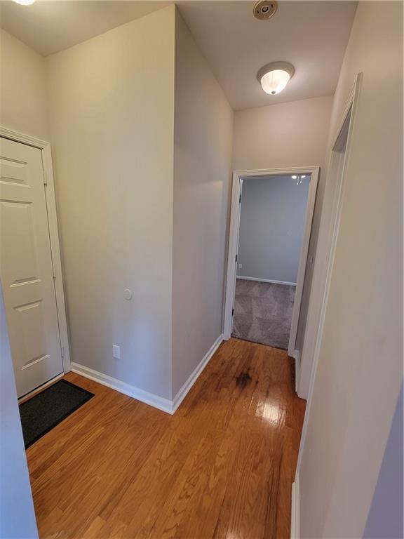 Building Photo - 800 Middlebrooke Bend