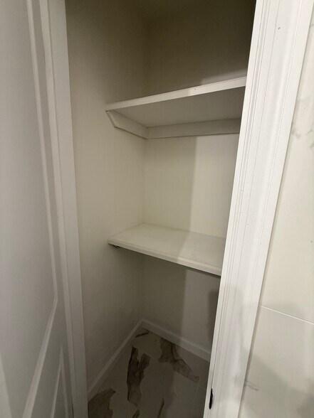 Building Photo - 30 Bay 37th St