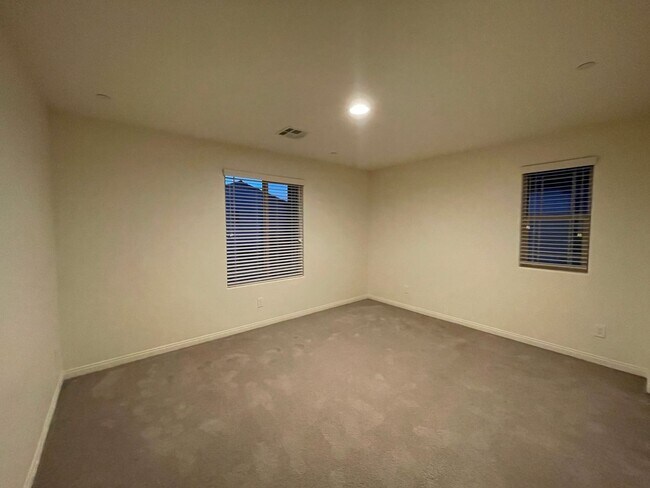 Building Photo - 10116 Marvel Cove St