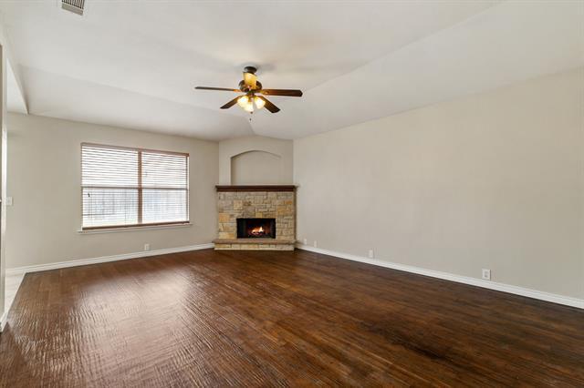 Building Photo - 2301 Tailburton Ct