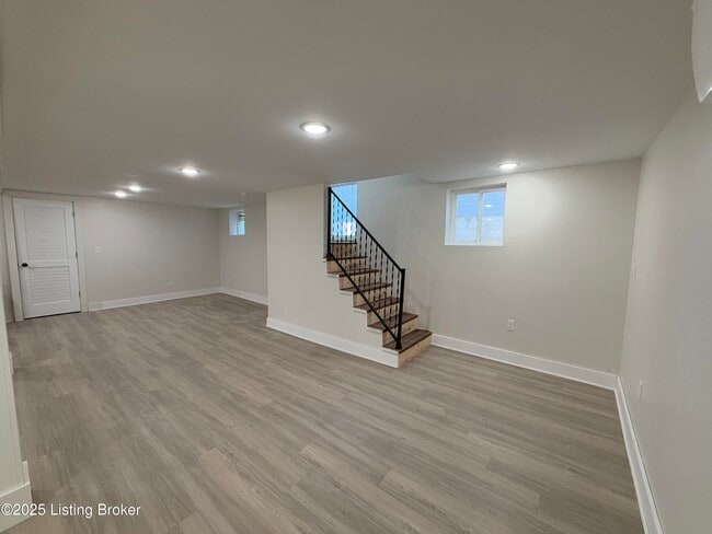 Building Photo - 730 Hazel St