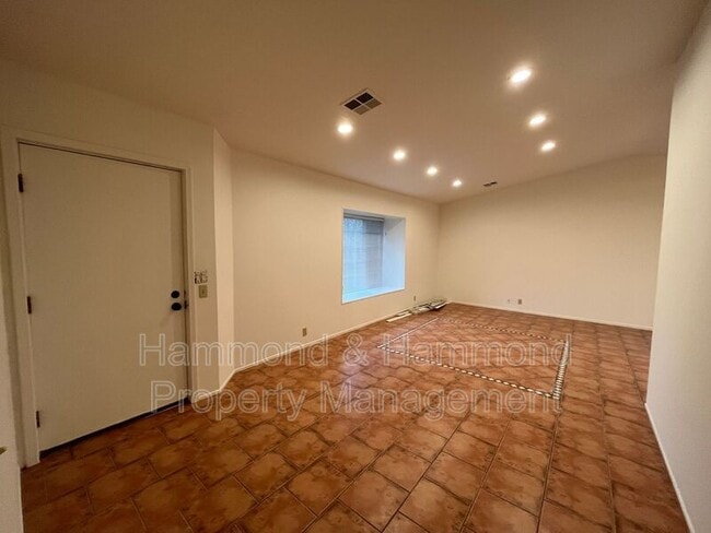 Building Photo - 161 Heavenly Valley Rd