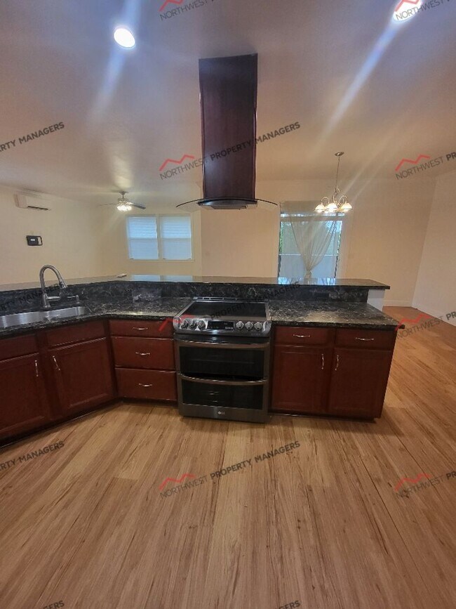 Building Photo - STATUS: *PENDING APPLICATION*| R55 | $2495