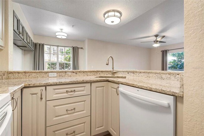 Building Photo - 850 S Tamiami Trl